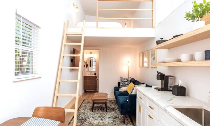 Blackshear-Prospect Hill House | Cozy & Bright Mid-Century Gem in Eastside Action!