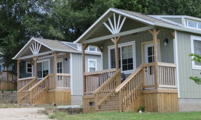 Nebraska City Cabin | Cozy cabin 2 in wonderful Nebraska City with WiFi, AC