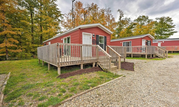 Cassopolis Cabin | Cozy Cabin: Community Pool & Lakefront Beach!