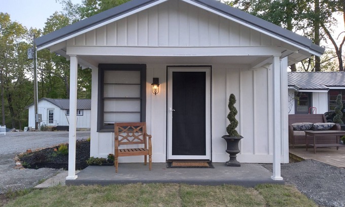 Salesville Cabin | Cozy Cabin Near North Fork and White Rivers
