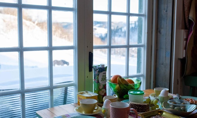 Storen Cabin | Cozy Cabin Retreat in Scenic Valley, E6 South of Trondheim