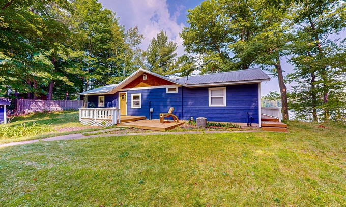 Deerwood Cabin | Cozy cabin with lake access and privacy