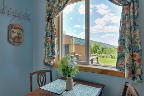 Hobart Apartment | Cozy Catskills Studio Rental with Mountain Views!