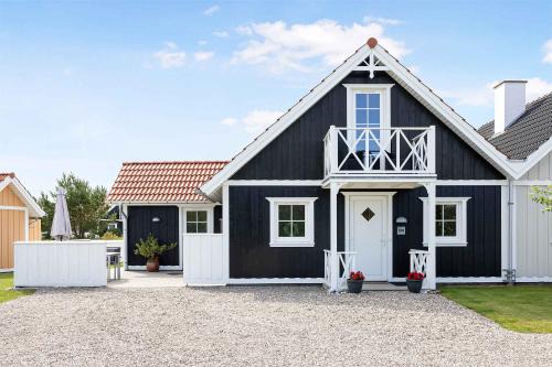 Middelfart Villa | Cozy, Central House Near The Sea