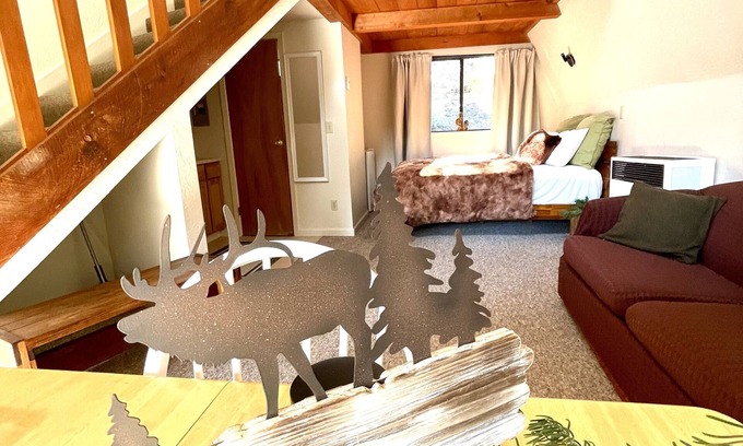Echo Lake Cabin | Cozy chalet Lake Tahoe area