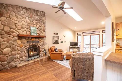 Bellaire Ski Chalet | Cozy Chalet - Shanty Creek, Bellaire