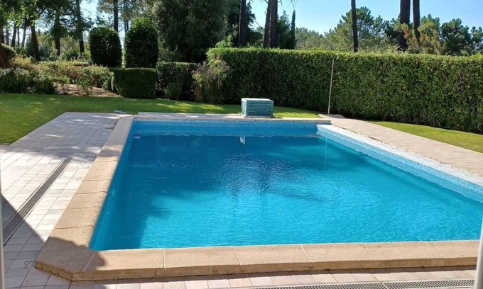 Quinta Do Conde House | Cozy charming house with pool in a golf course 20 m from the beach, near Lisbon.