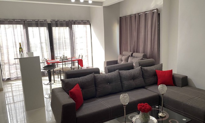 Ouakam House | Cozy City Center Condo