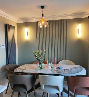 Barna House | Cozy City Escape in Galway