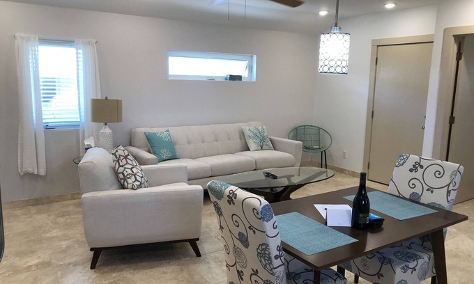 Goodland Cottage | Cozy coastal cottage in Goodland