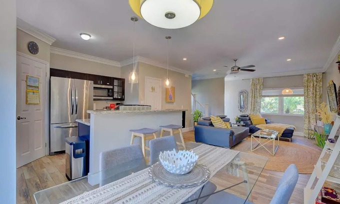Nassau Apartment | Cozy Condo Near Beach, Restaurants, Shops, Airport