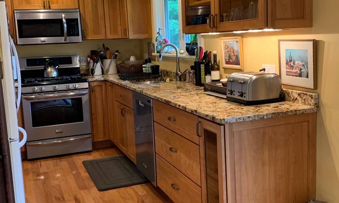 Stowe Area Condo | Cozy Condominium with Great Stowe Mountain Resort Location