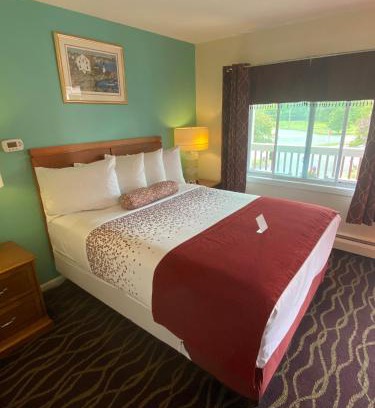 Williamstown Hotel | Cozy Corner Motel