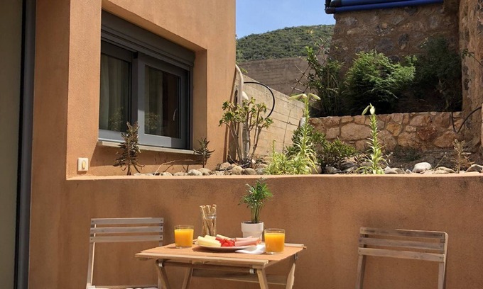 Papadhianika Cottage | Cozy Cottage-18 Minutes drive to Monemvasia