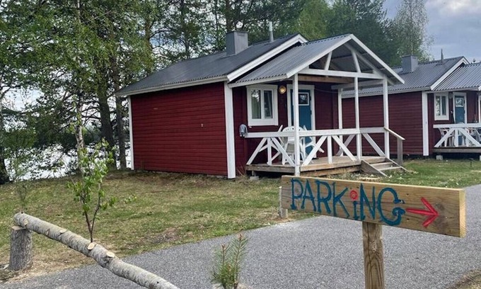 Gargnas House | Cozy cottage by the lake in Lapland