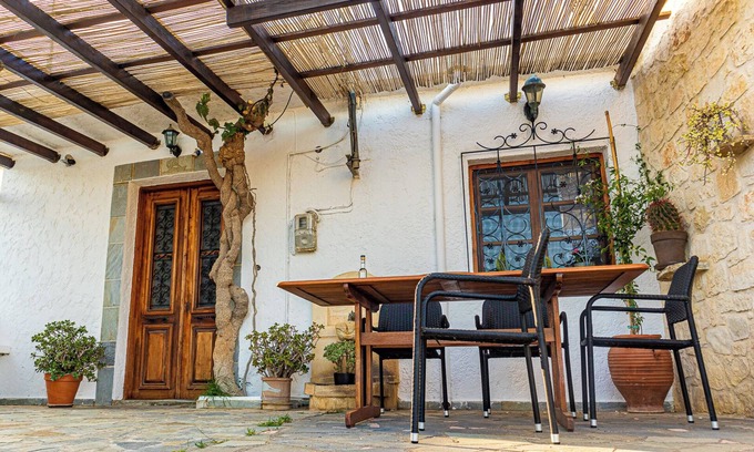 Makrilia Cottage | Cozy cottage in a beautiful village. Super close to beaches ideal for families.n