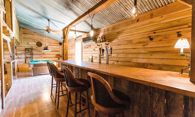 Bradford Other | Cozy Cottage