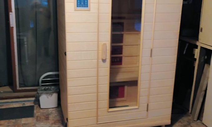 White Pine House | Cozy Cottage w/Hot Tub, Sauna & EV Charger!