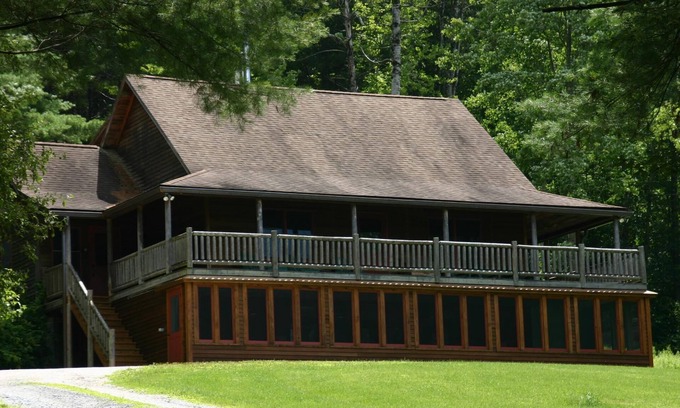 Sandgate Cabin | Cozy Country Cabin Vermont
