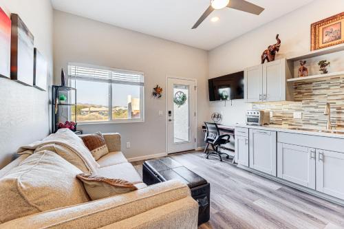 Apache Junction Apartment | Cozy Couples Retreat with Views in Apache Junction