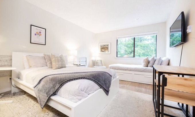 Whistler Creekside Condo | Cozy Creek Den - Studio w Hot Tub & Pool