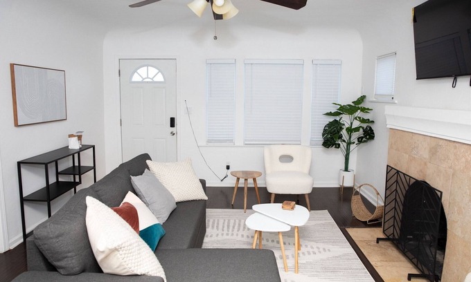 City Heights House | Cozy Crib In City Heights