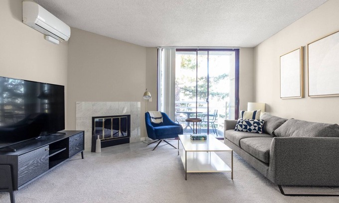 Cupertino Apartment | Cozy Cupertino 2BR w/Gym, Pool, nr. Apple & Google, by Blueground