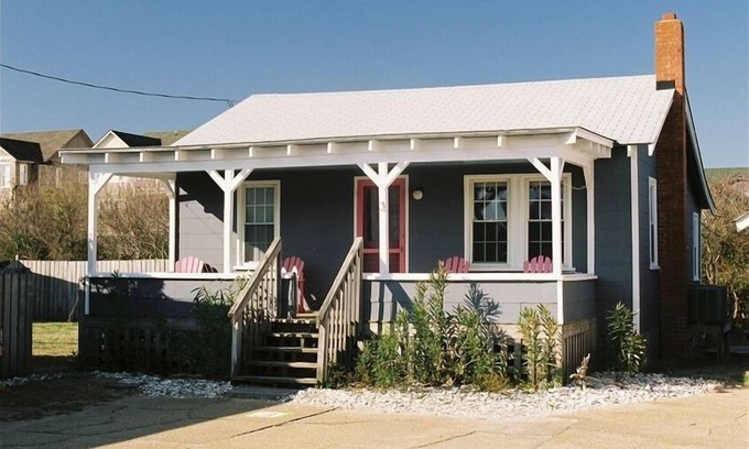 Nags Head Cottage | Cozy Cute Historic - Seaspray Cottage #3