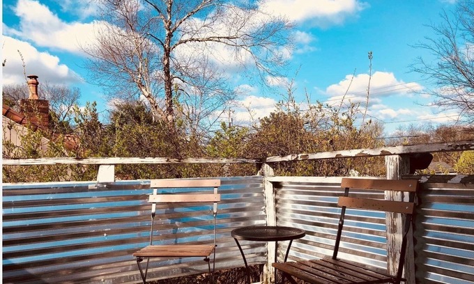 Inglewood Apartment | Cozy-Cute-Very Safe one bedroom Treetop apt in East Nashville