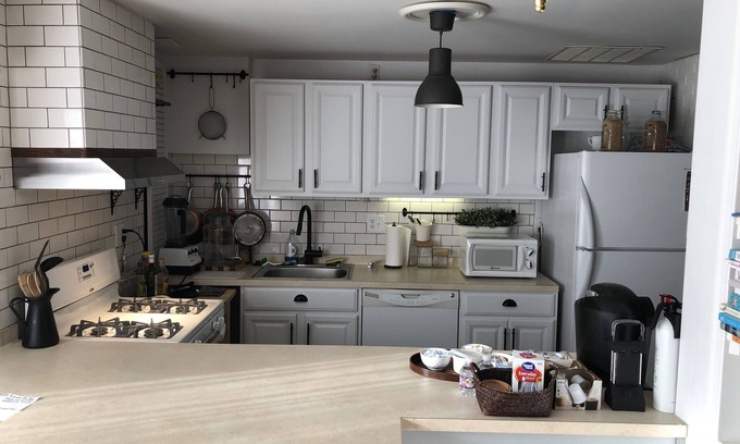 Fredericksburg House | Cozy Designer two bedroom apartment, Smoke free, close to many stores.