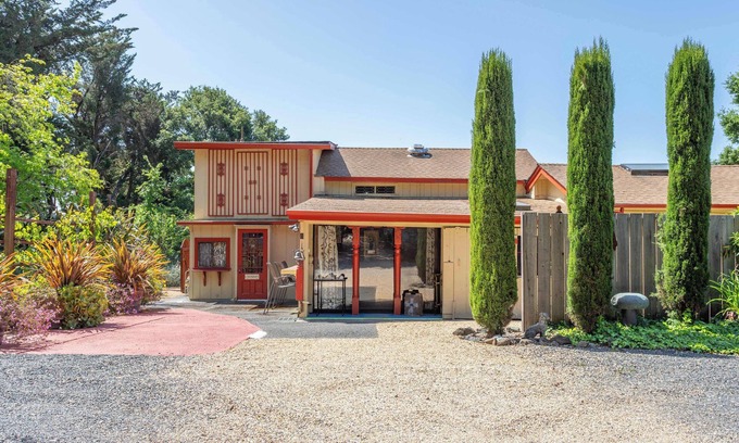 Graton House | Cozy Eclectic Barn Retreat - Large Kitchen - Dog-Friendly
