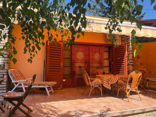 Siofok-Sosto House | Cozy Family Cottage at the Lake