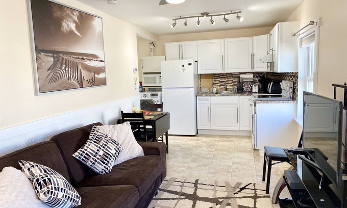 Seaside Heights Apartment | Cozy Family Vacation 2 bedroom apartment in Seaside Heights #446.