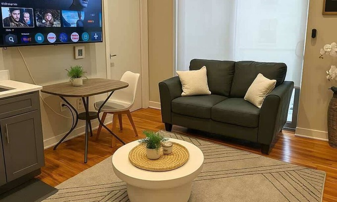 Lake View East Apartment | Cozy, Fully Set-Up 1BR Space