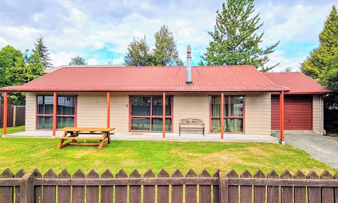 Hanmer Springs House | Cozy | Functional | Private - HS5214