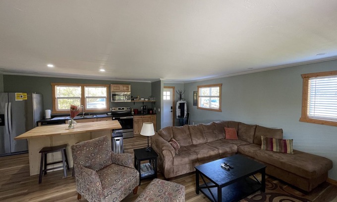 Iron Mountain House | Cozy Golf & Ski Retreat by Pine Mountain-Near many other activities/attractions!