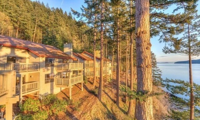 Rosario House | Cozy Harborside Stay | Secluded Orcas Island Getaway- Harborside 2352