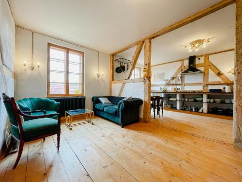 Rambin House | Cozy Holiday Apartment In The Manor House