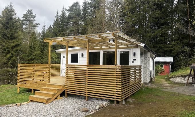 Boras Municipality House | Cozy holiday home near the lake - perfect for the family |SE08058