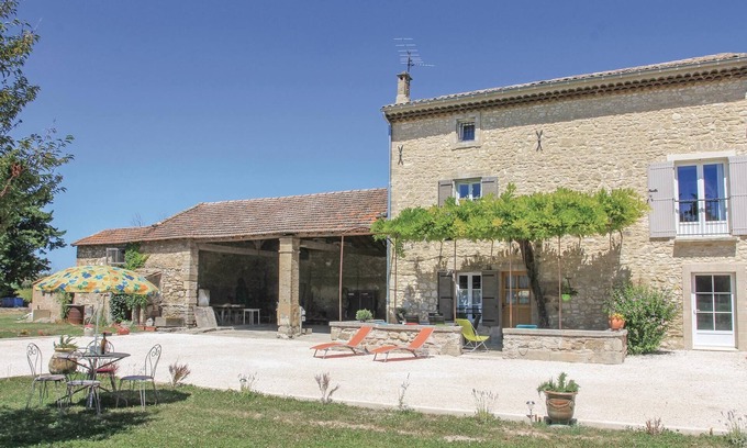 Althen-des-Paluds House | Cozy home in Pernes les Fontaines