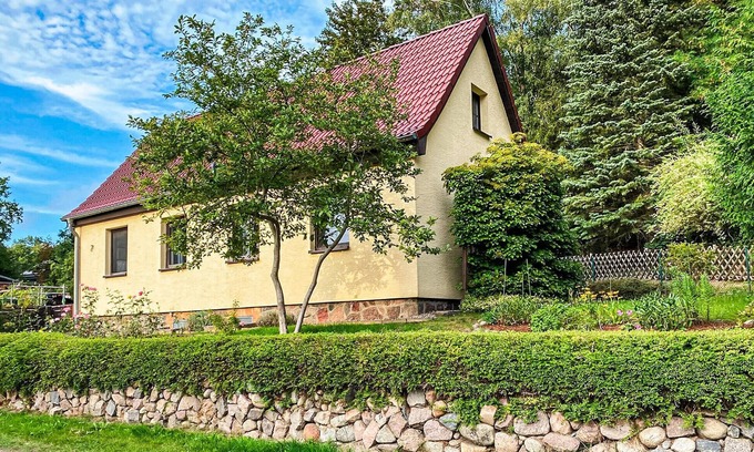 Burg Stargard House | Cozy home in Burg Stargard with WiFi