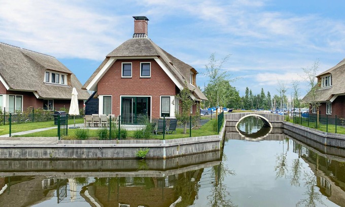 Idskenhuizen House | Cozy home in Idskenhuizen with WiFi