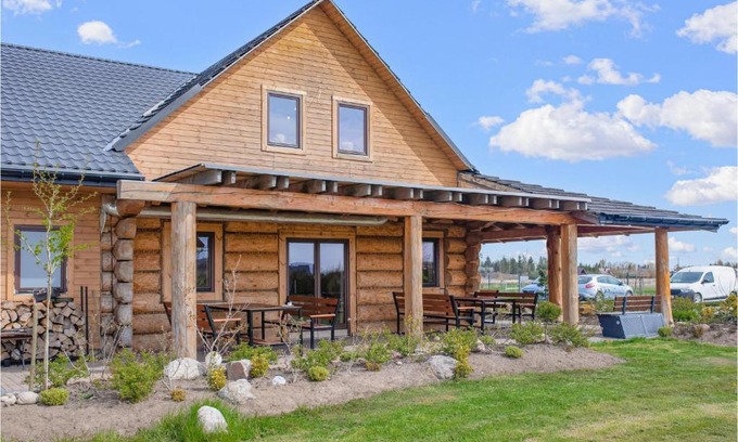Postomino House | Cozy Home In Jezierzany With Sauna