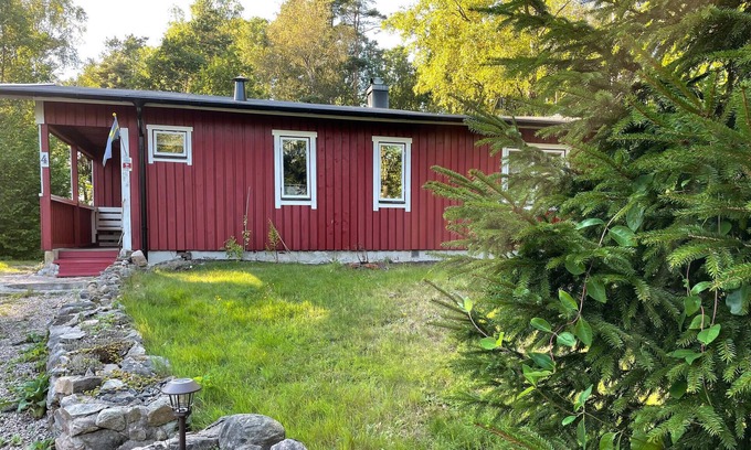 Ronninge House | Cozy home in Strömsnäsbruk with WiFi