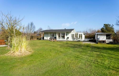 Vemmenæs House | Cozy Home In Svendborg With Wifi