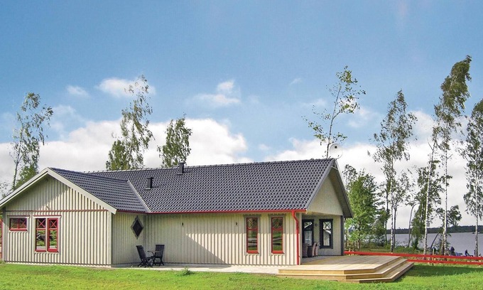 Kvanarp House | Cozy home in Vittaryd with sauna