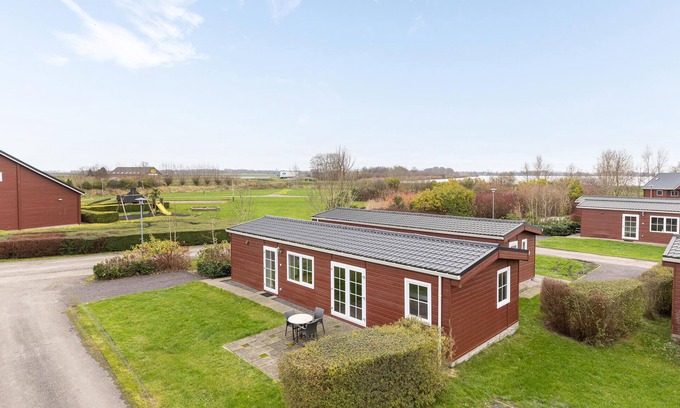 Wagenborgen House | Cozy home in Wagenborgen with WiFi