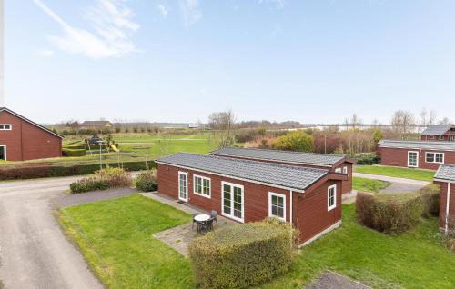 Wagenborgen House | Cozy Home In Wagenborgen With Wifi