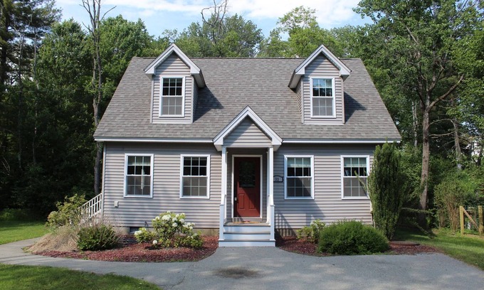 Keene House | Cozy Home Near Downtown, Shops, and Restaurants.