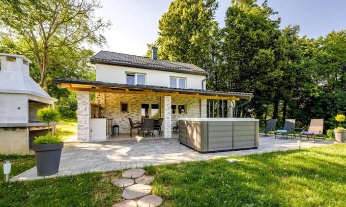 Jalzabet House | Cozy House In Nature With Hot Tub, Kelemen, Croatia